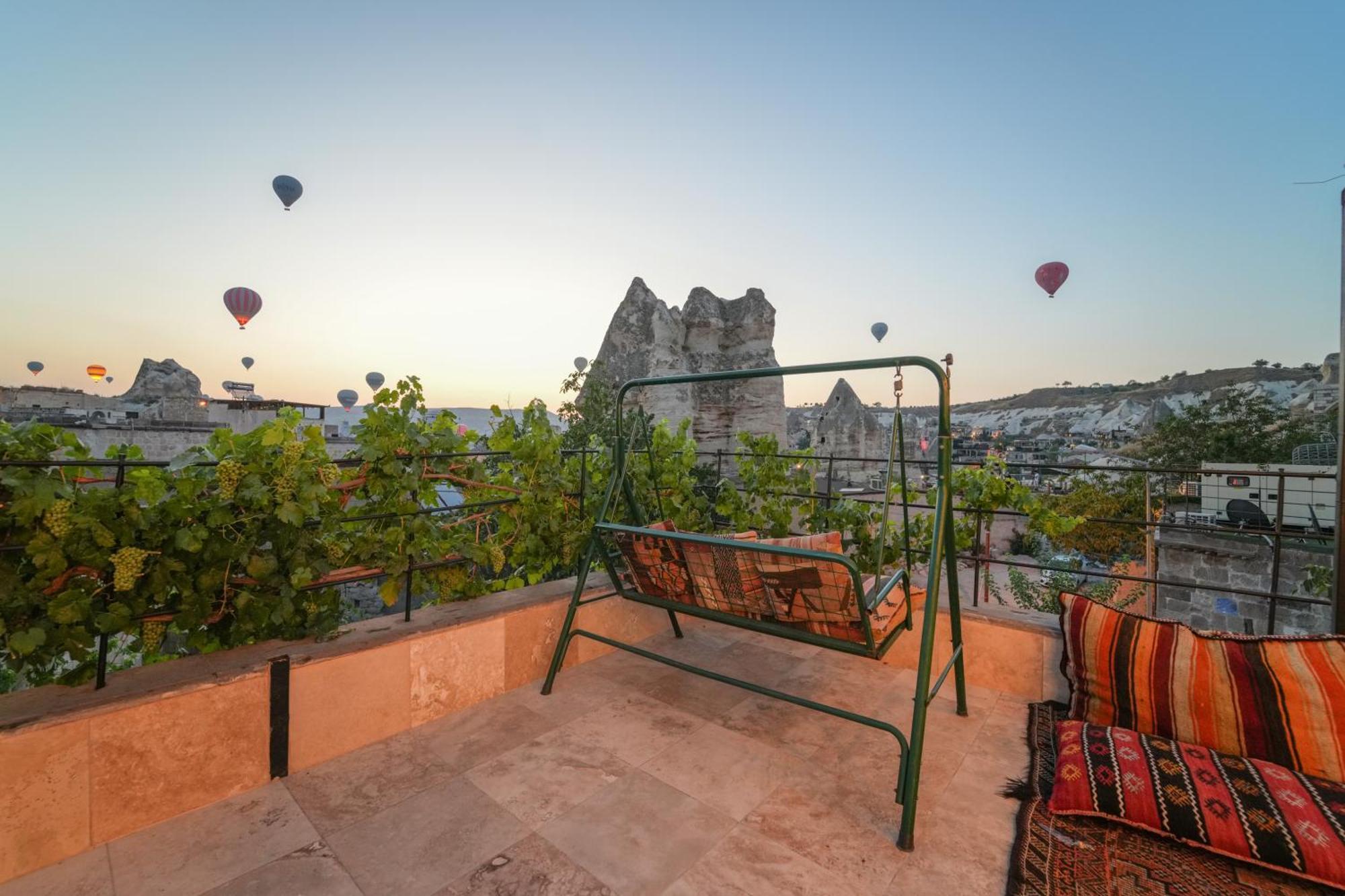 Matiana View Cave Hotel Goreme Bagian luar foto