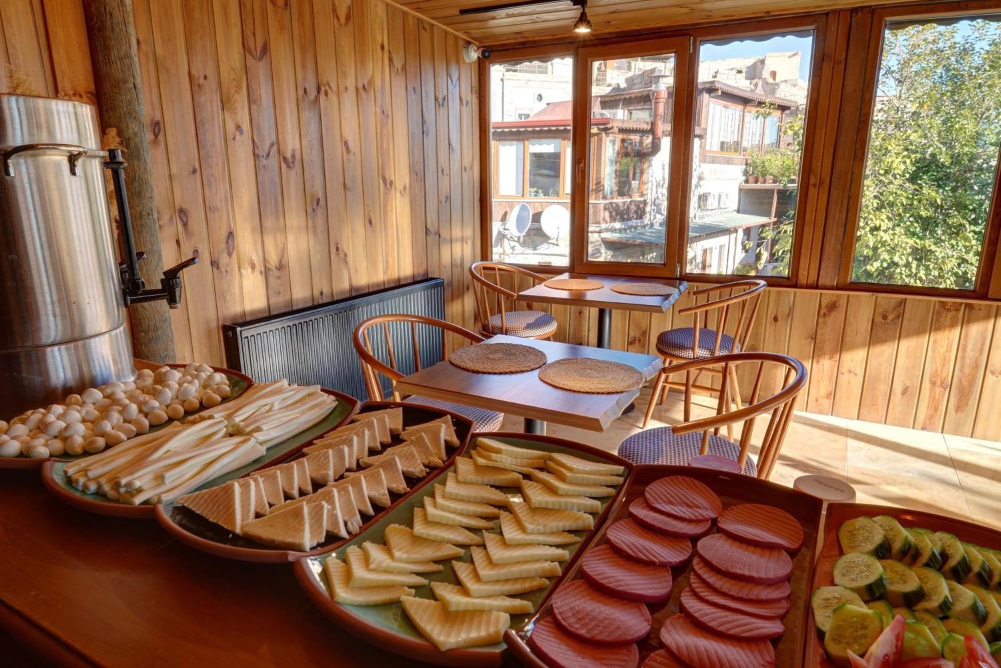 Matiana View Cave Hotel Goreme Bagian luar foto
